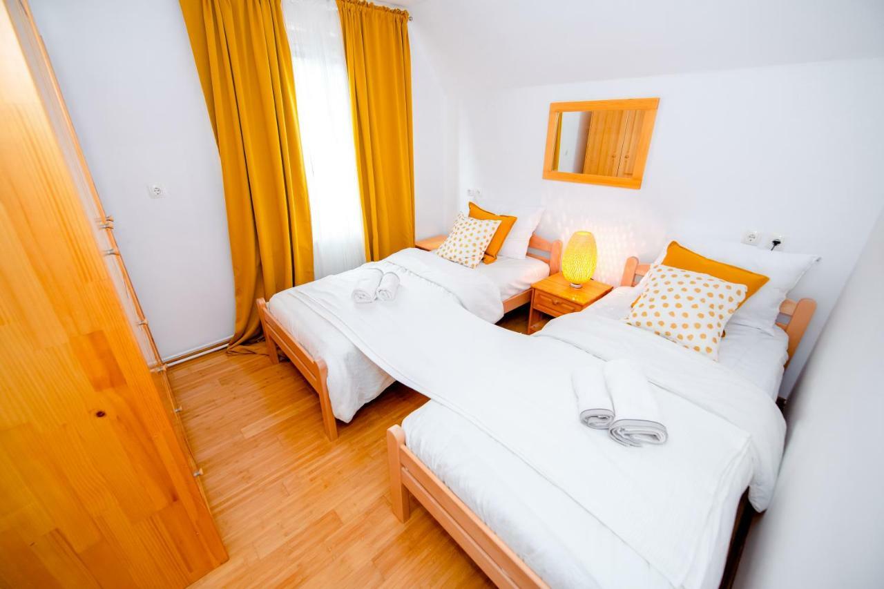 Apartment With View Zirovnica Exteriér fotografie
